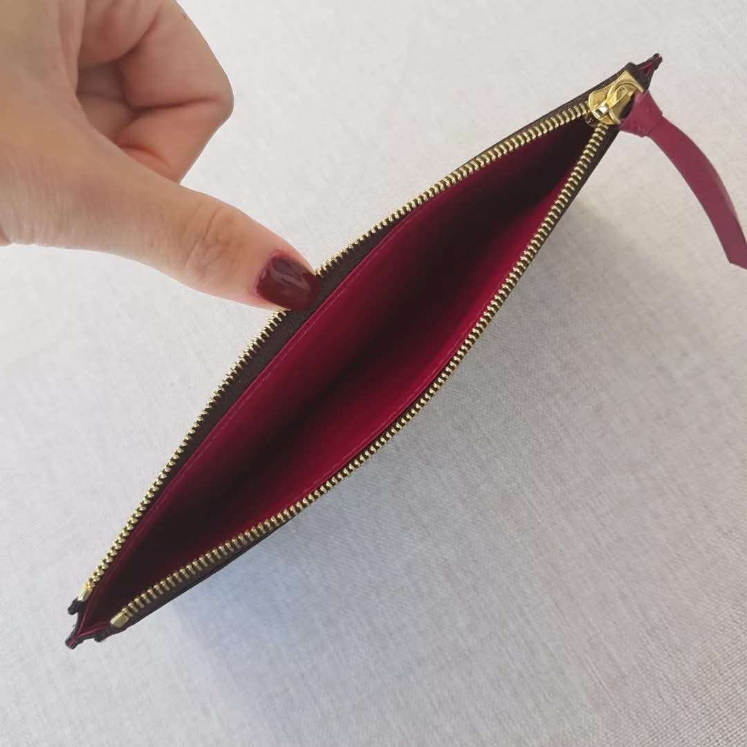 Louis Vuitton Pochette