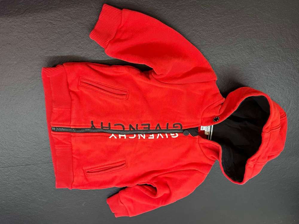 Givenchy teplaková souprava