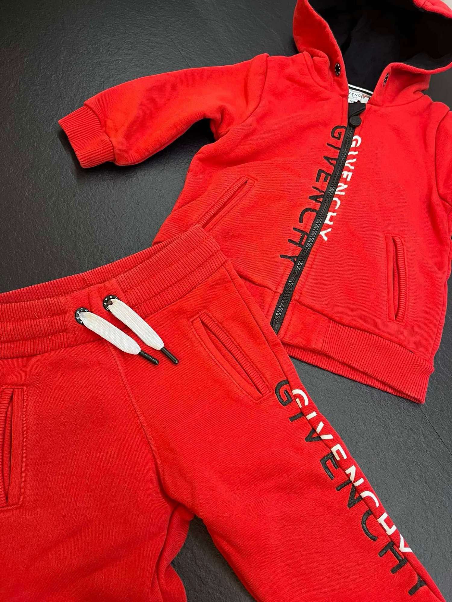 Givenchy teplaková souprava