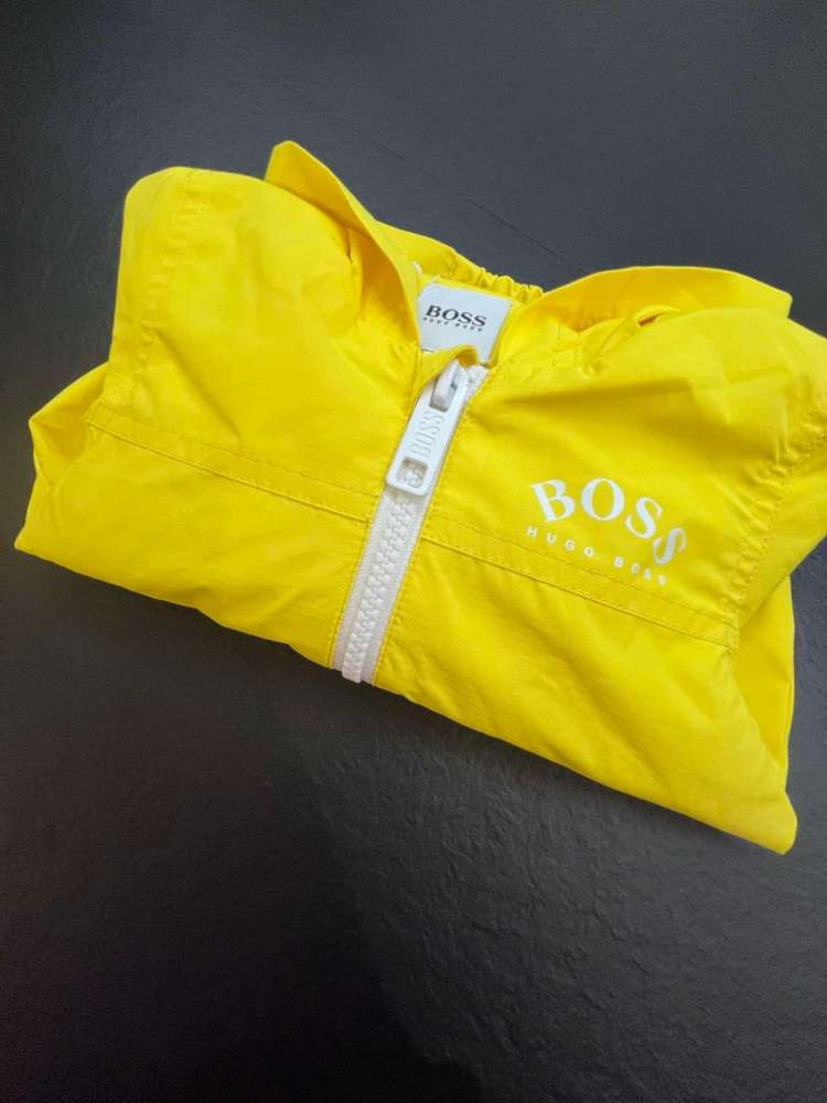 Hugo Boss bundička