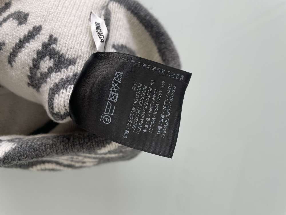 Balenciaga čepice