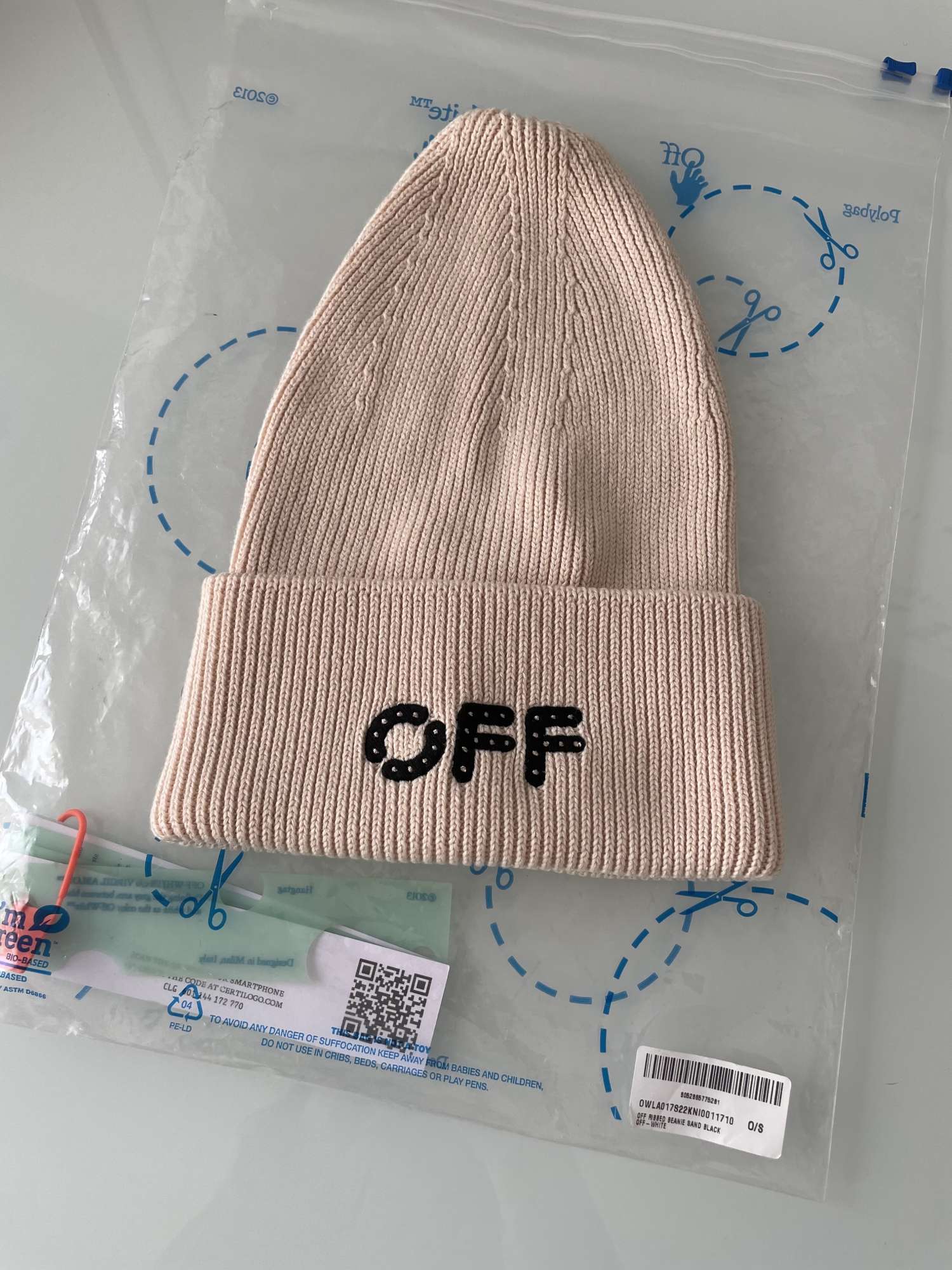 Off-White čepice