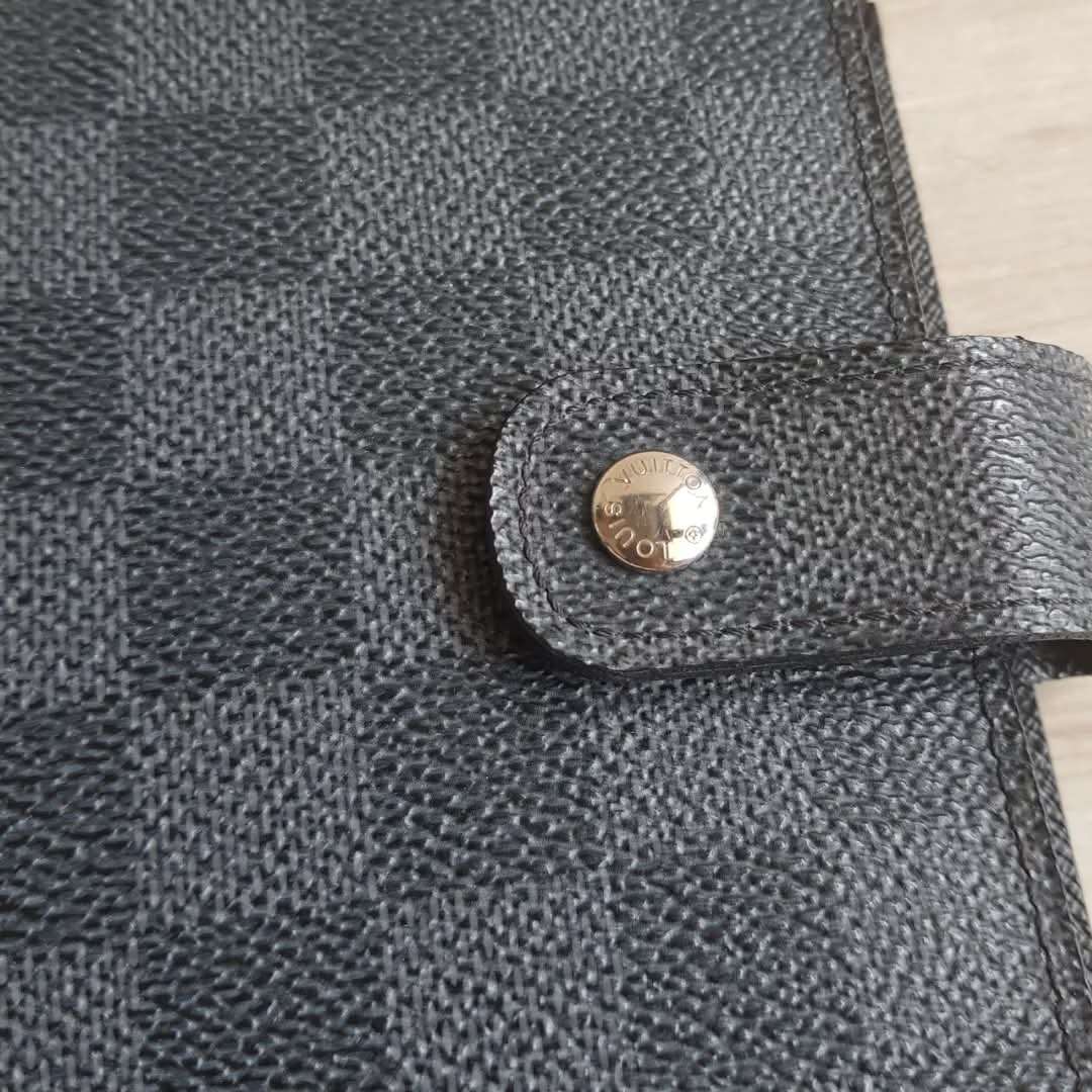 Louis Vuitton Agenda MM