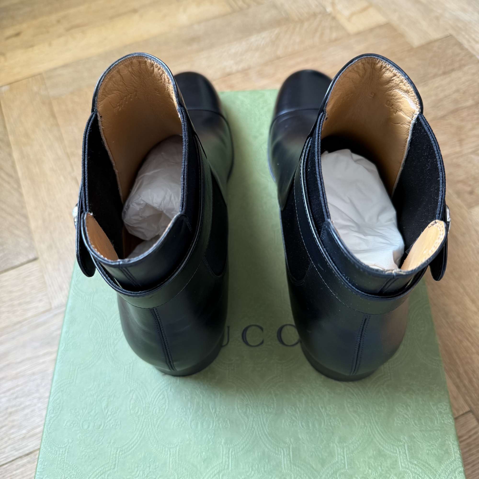 Gucci chelsea boots