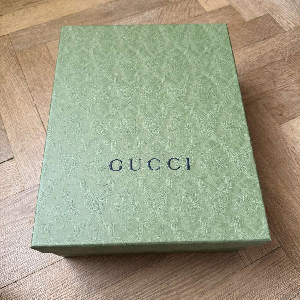 Gucci chelsea boots