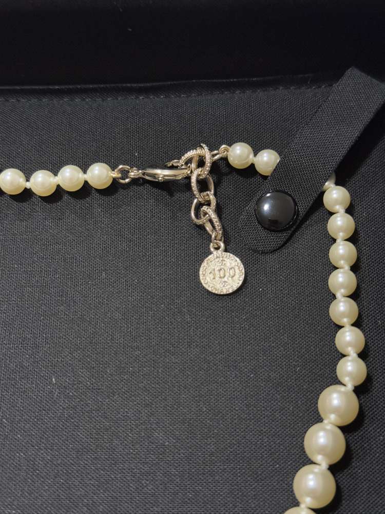 Chanel perly 100.výročie