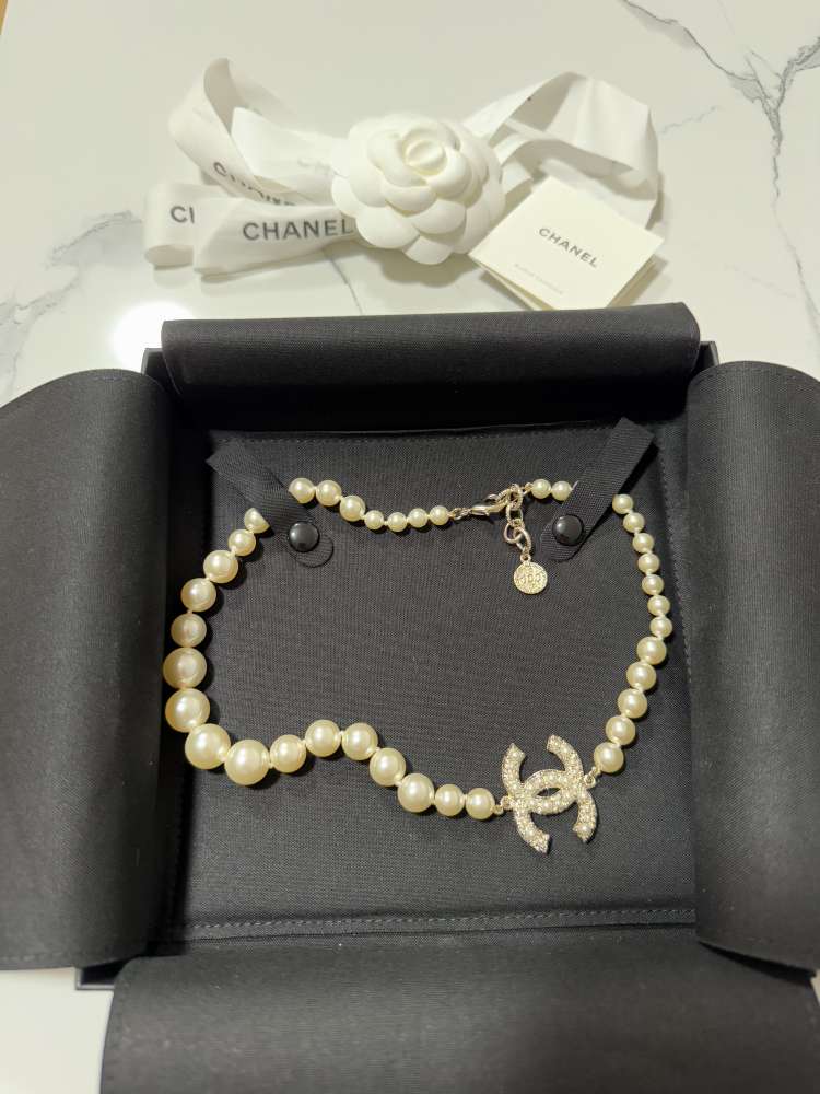 Chanel perly 100.výročie