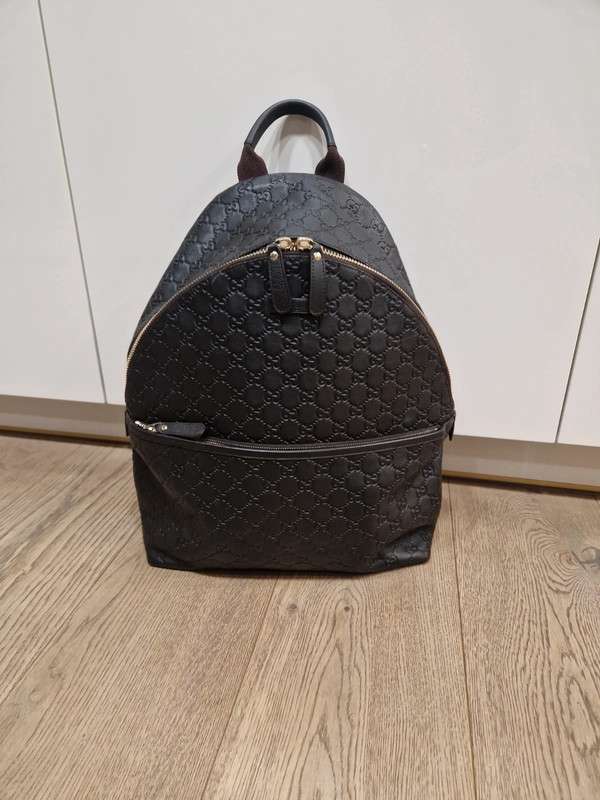 Gucci backpack Signature
