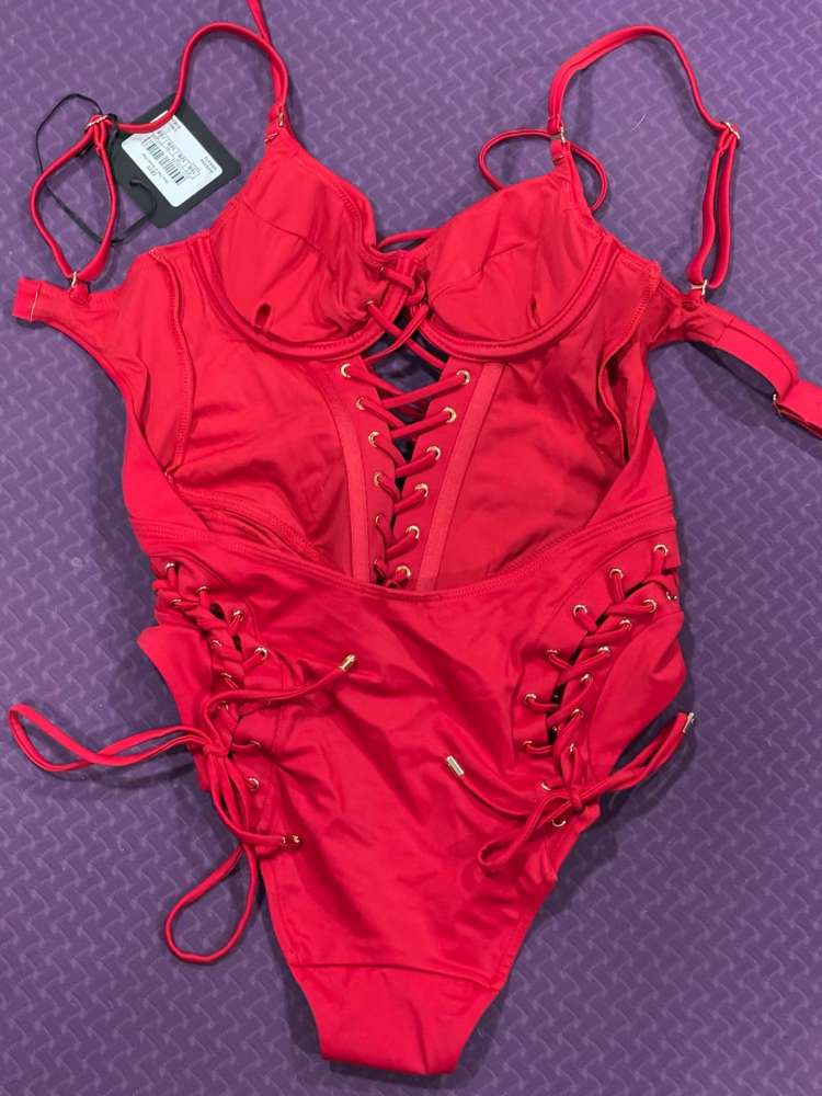 úplně nové plavky Honey Birdette