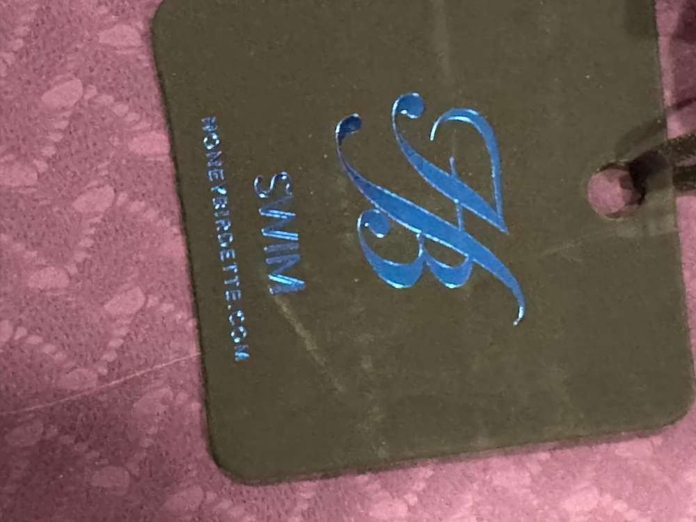 úplně nové plavky Honey Birdette