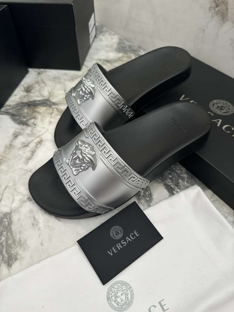 Versace slapky velkost 40