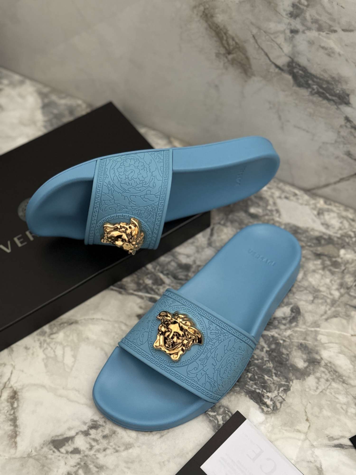 Versace slapky velkost 39