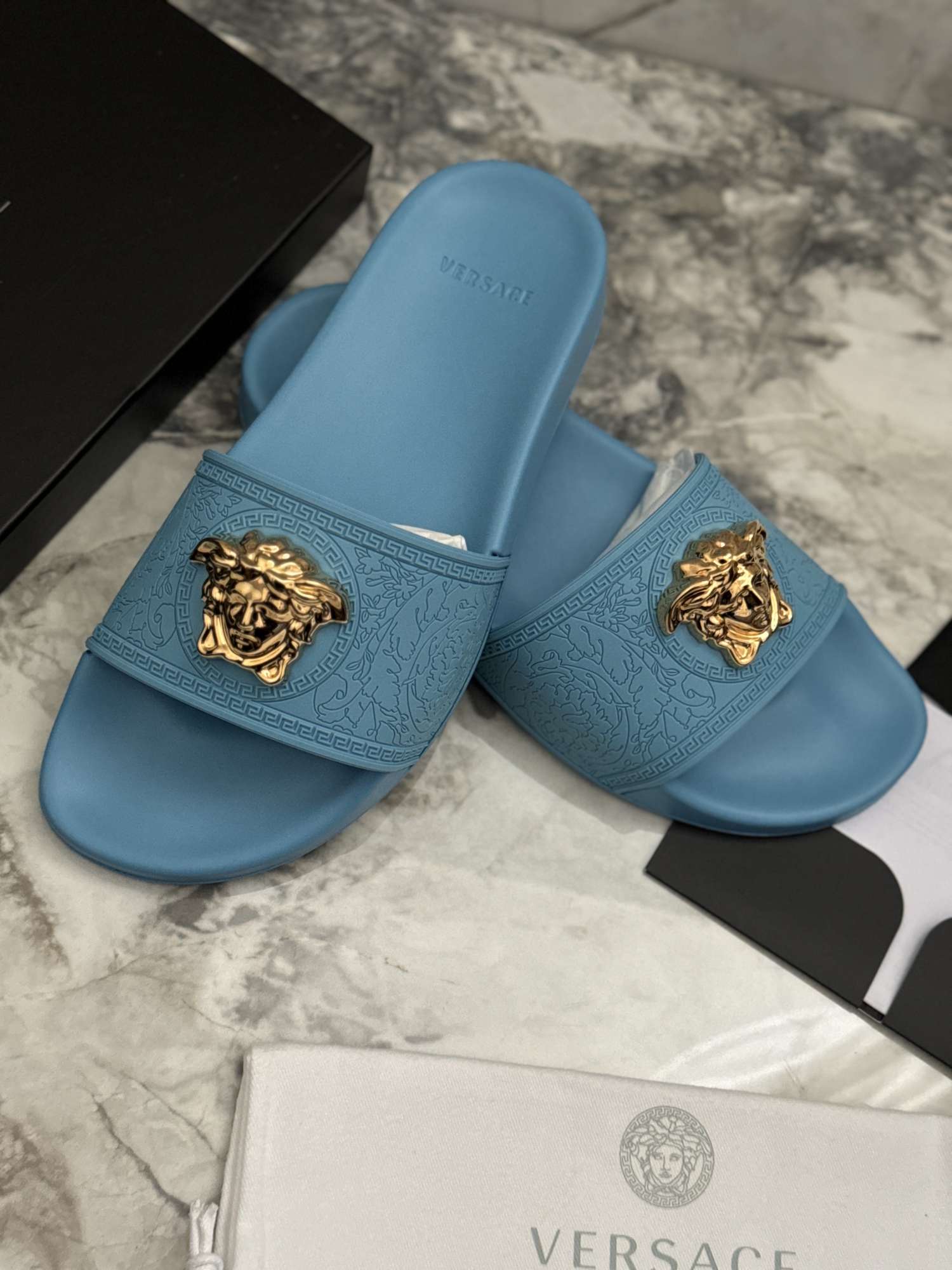 Versace slapky velkost 39