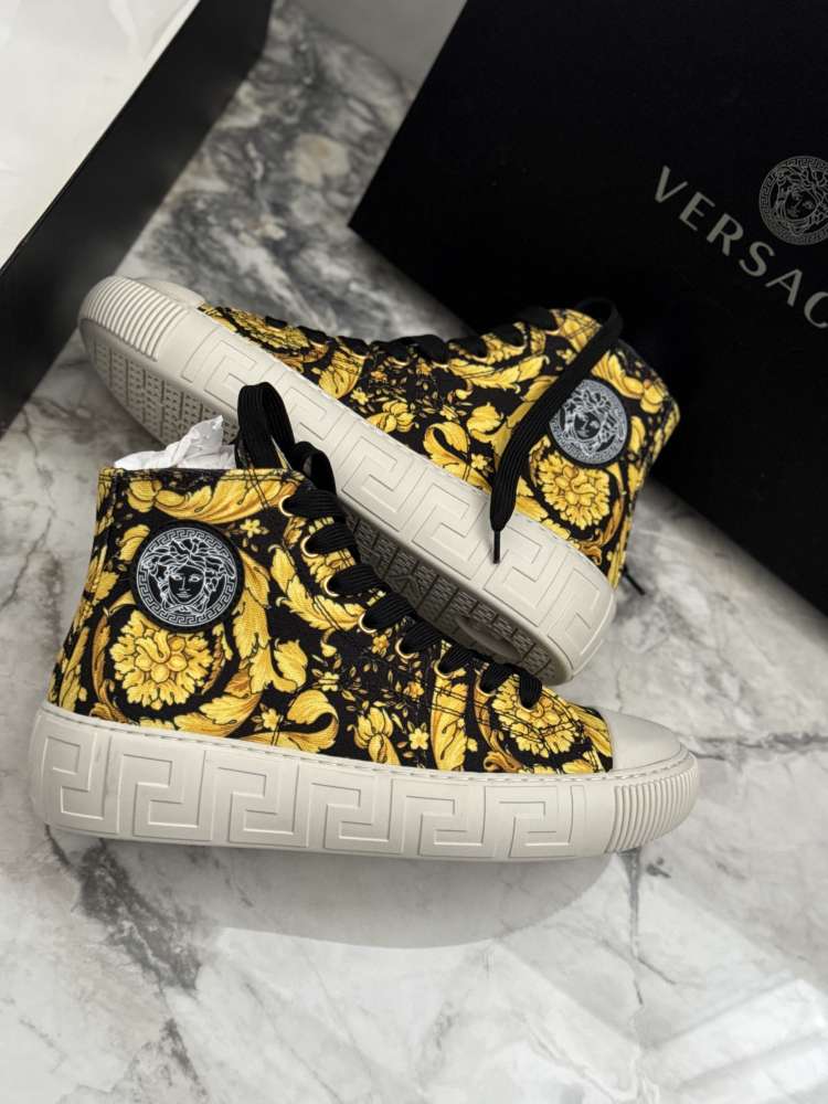 Versace damske tenisky velkost 38,5