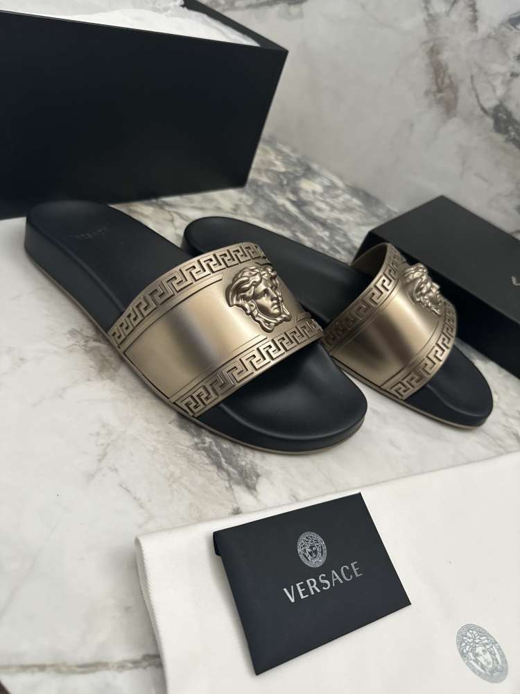 Versace slapky