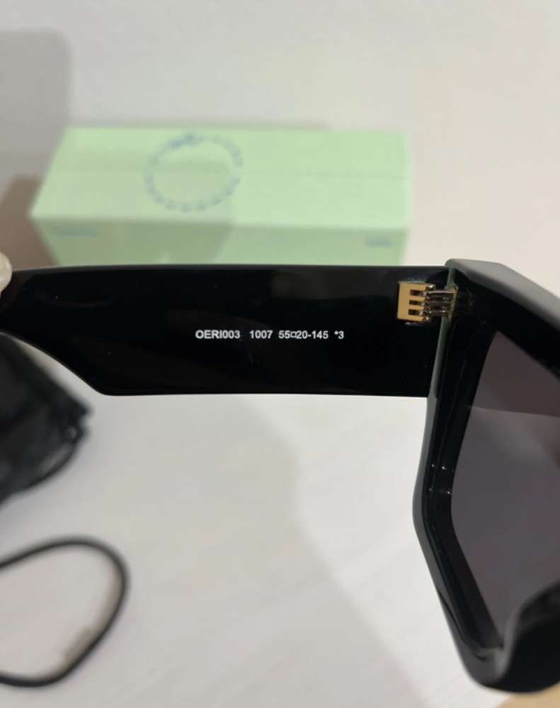 Off white slnečné okuliare