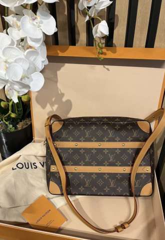 https://www.vipluxury.sk/Louis Vuitton notebook taška