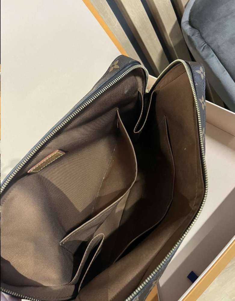Louis Vuitton notebook taška