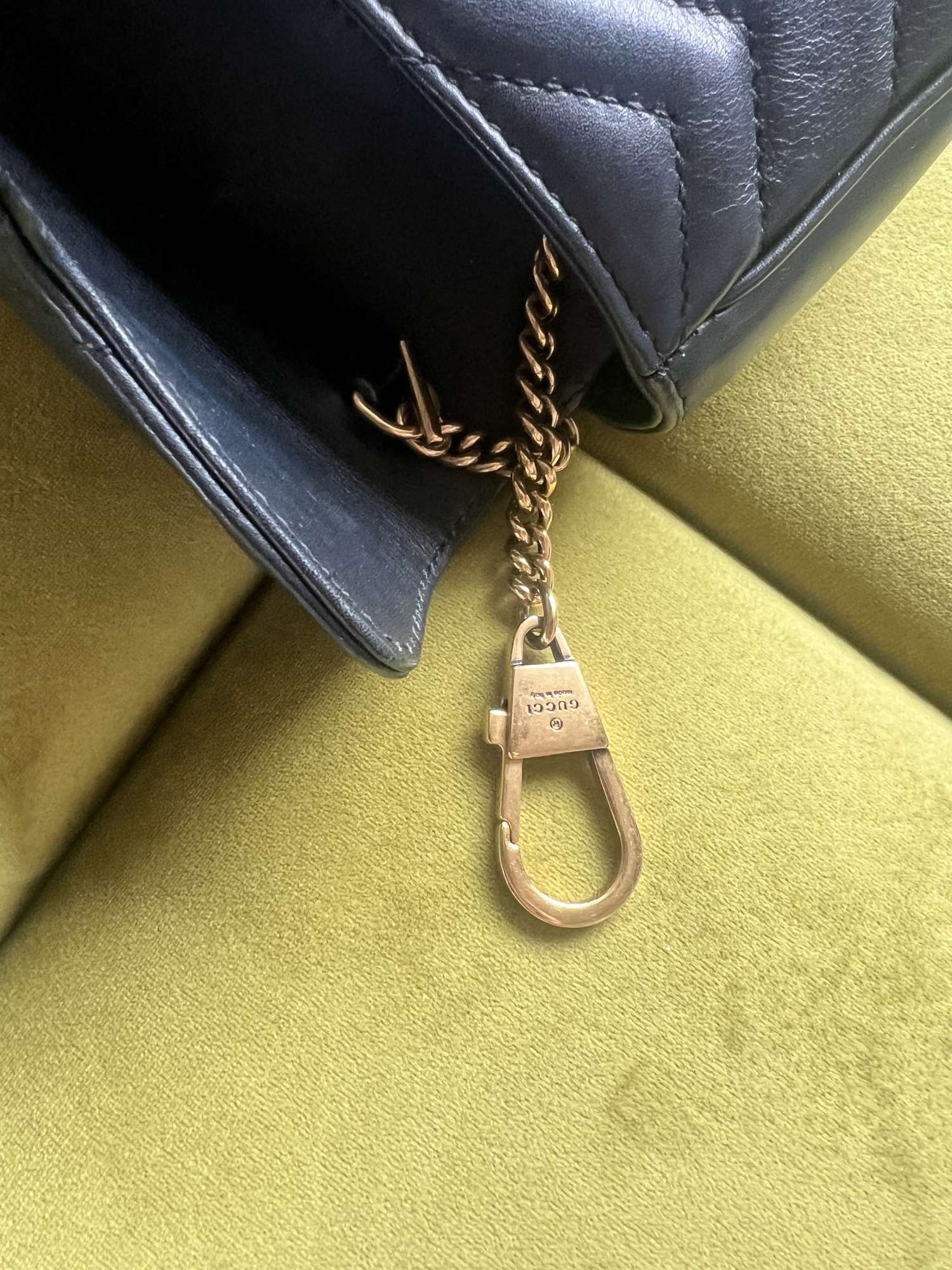 Gucci GG Marmont Matelassé Super Mini Bag