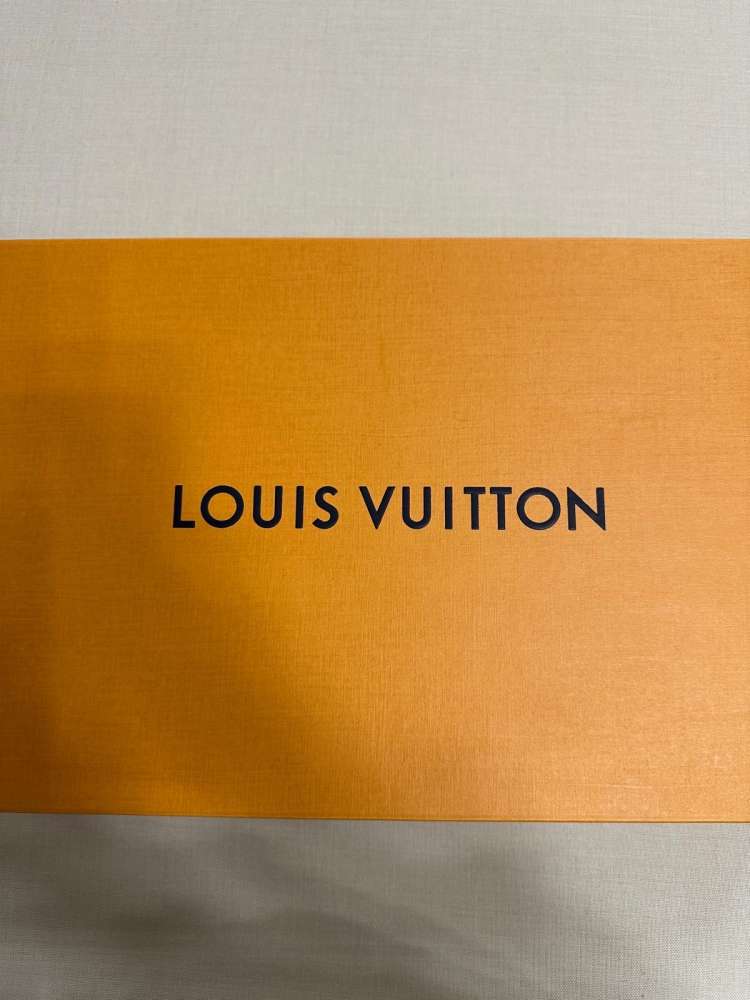 Louis Vuitton šál