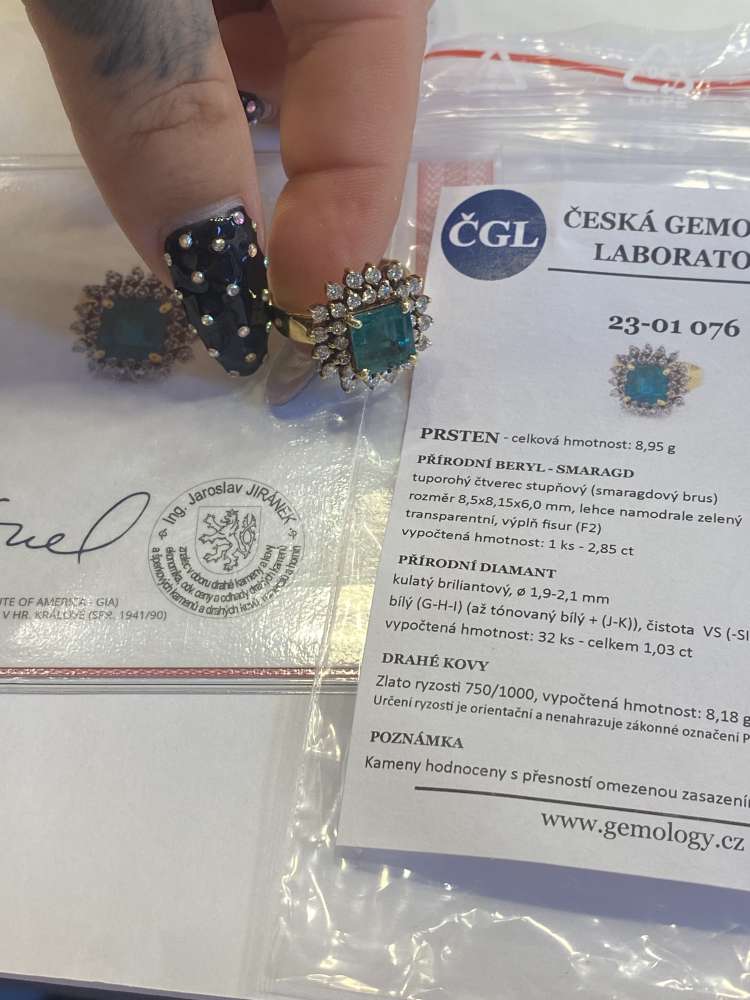 Prsten smaragd brilianty