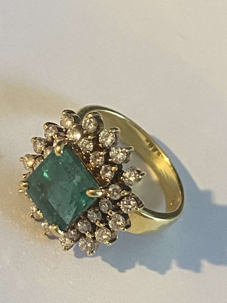 Prsten smaragd brilianty