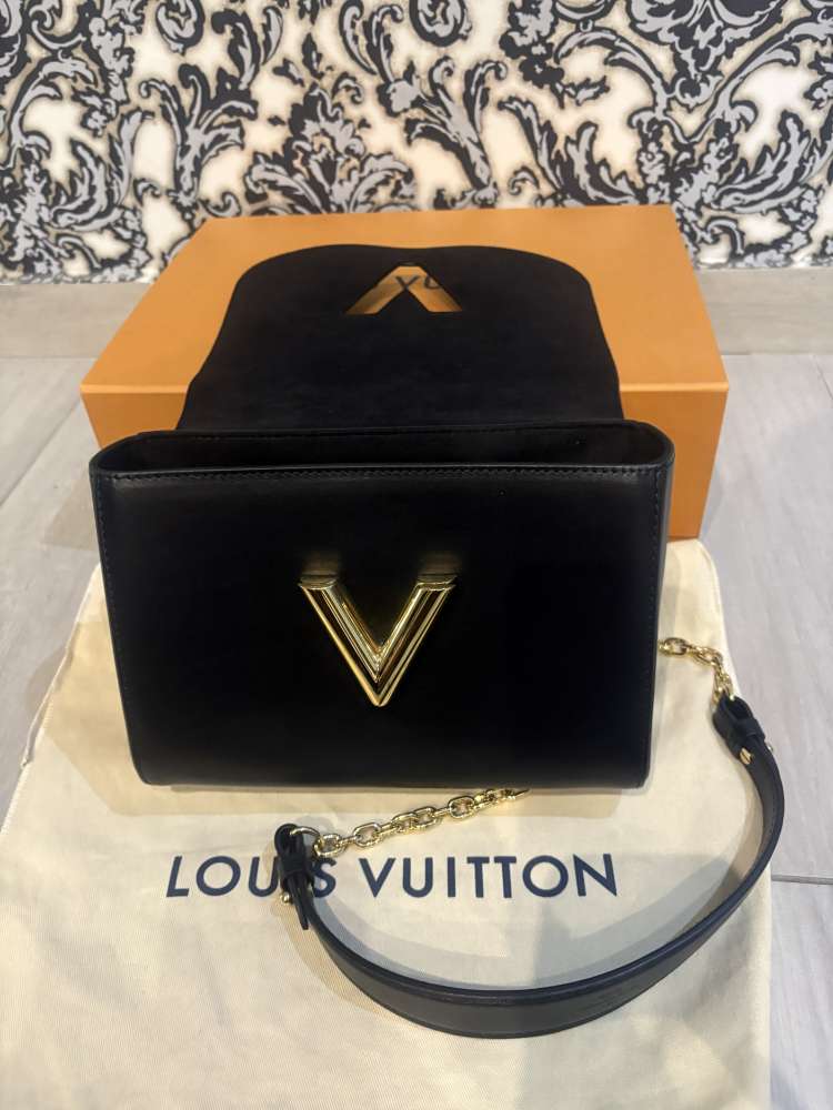Louis Vuitton Twist MM