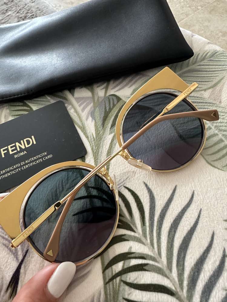 Slnecne okuliare Fendi
