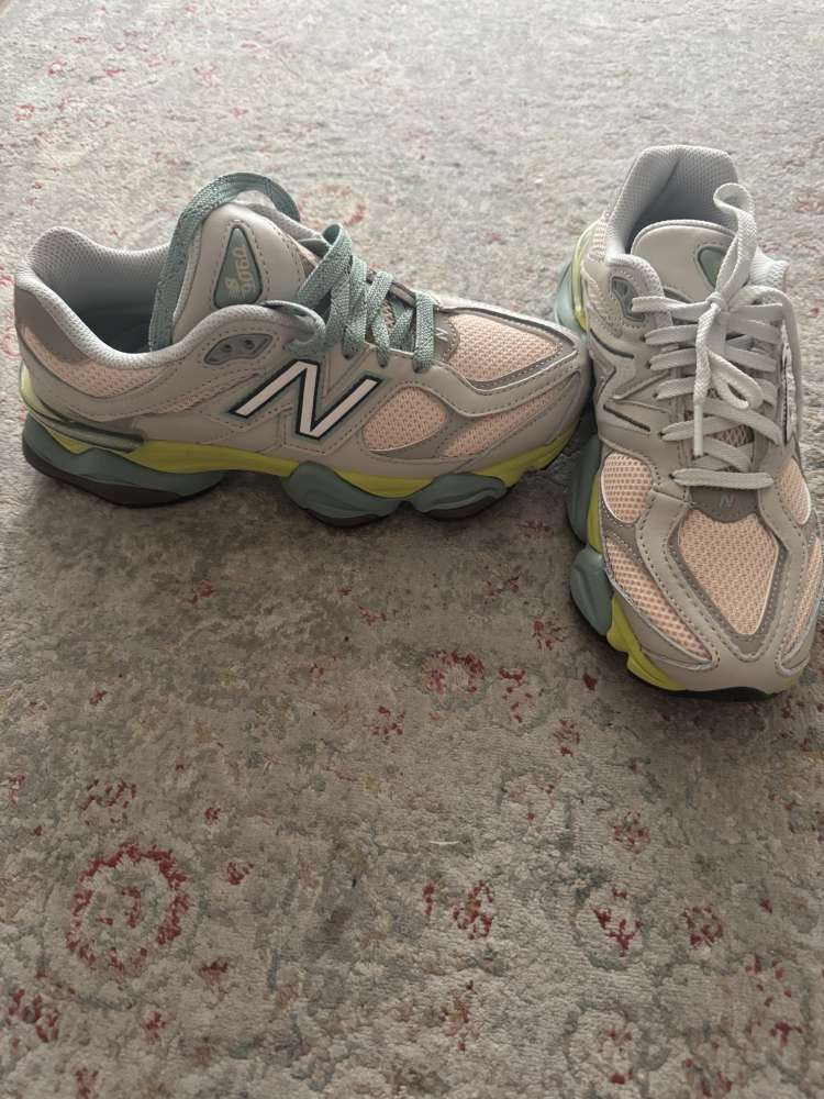 New balance 9060