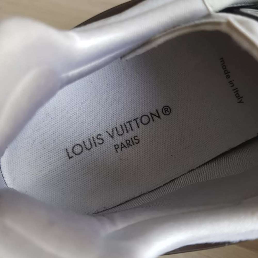 Louis Vuitton Run 55