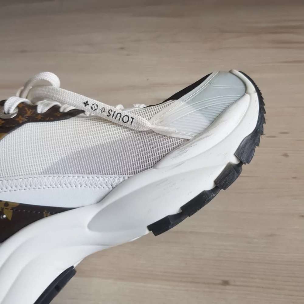 Louis Vuitton Run 55