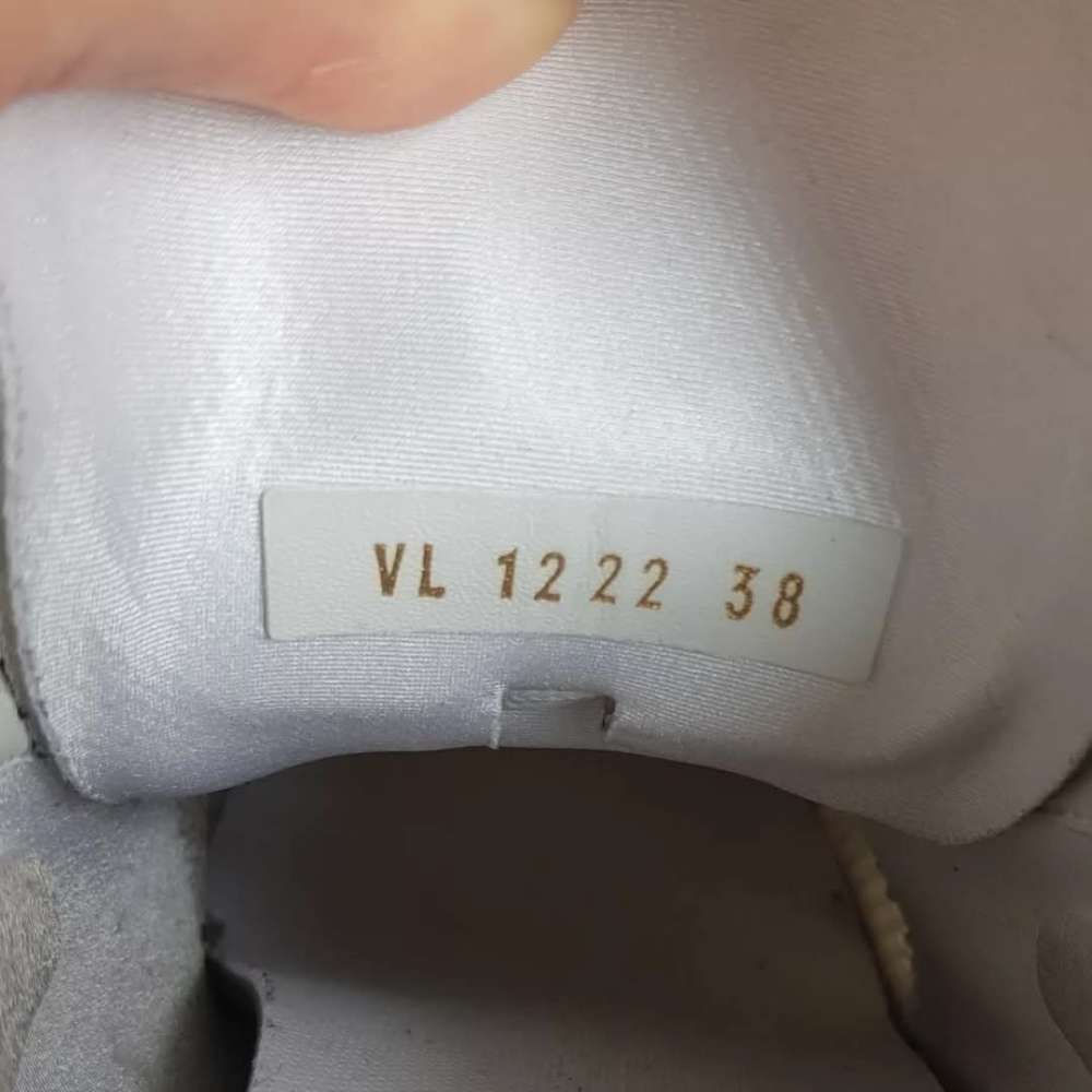 Louis Vuitton Run 55