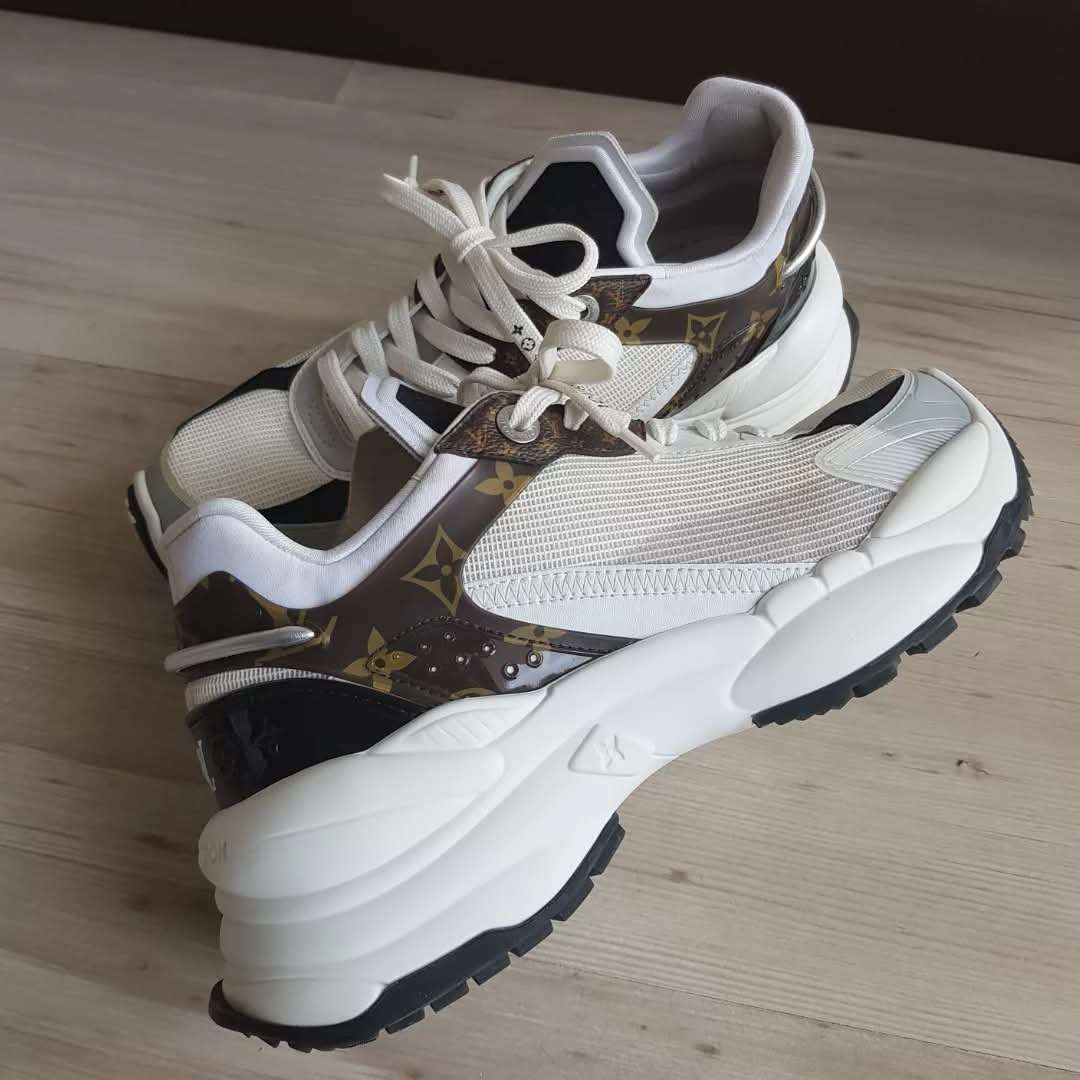 Louis Vuitton Run 55