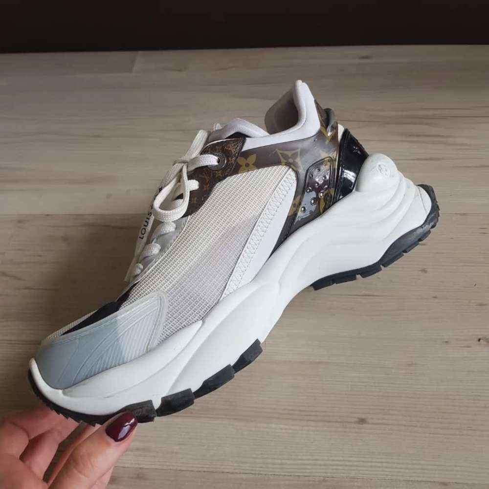 Louis Vuitton Run 55