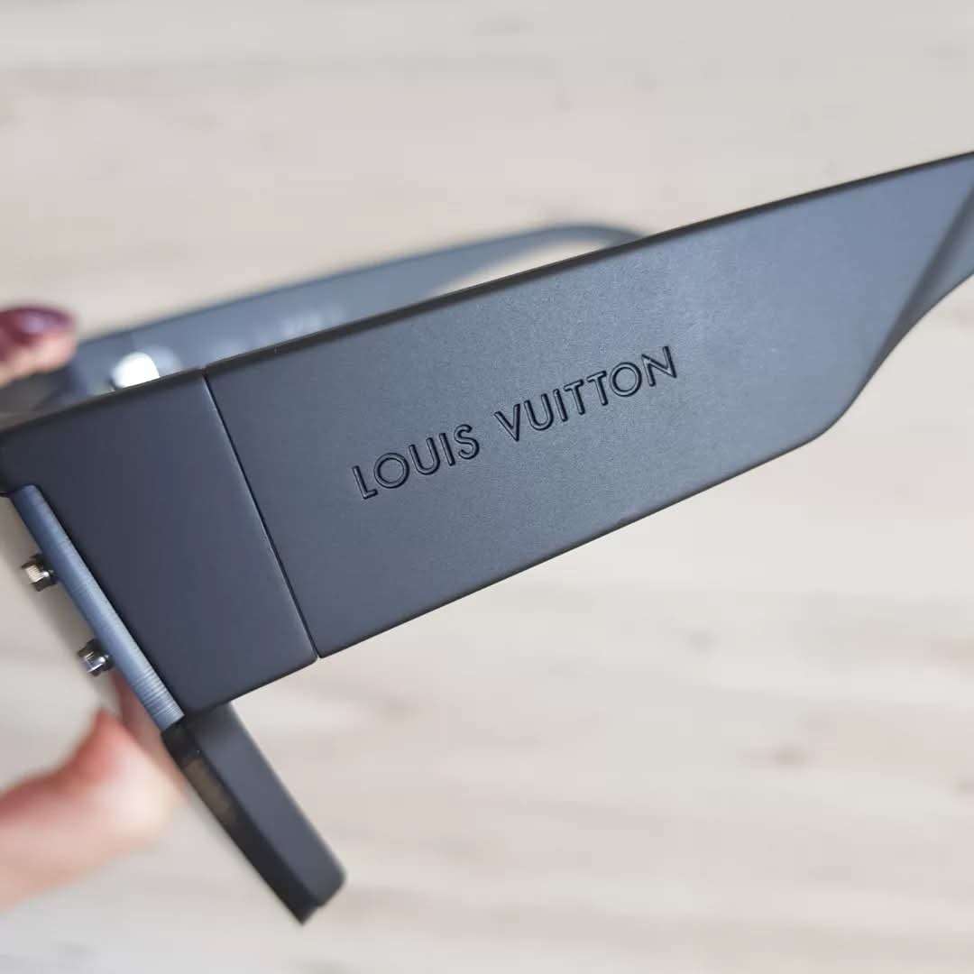 Louis Vuitton Waimea