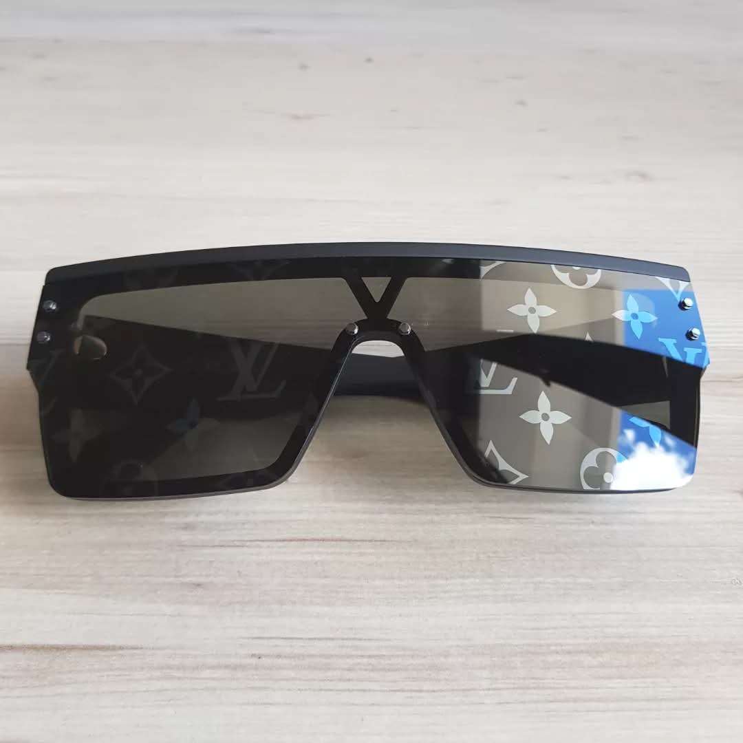 Louis Vuitton Waimea