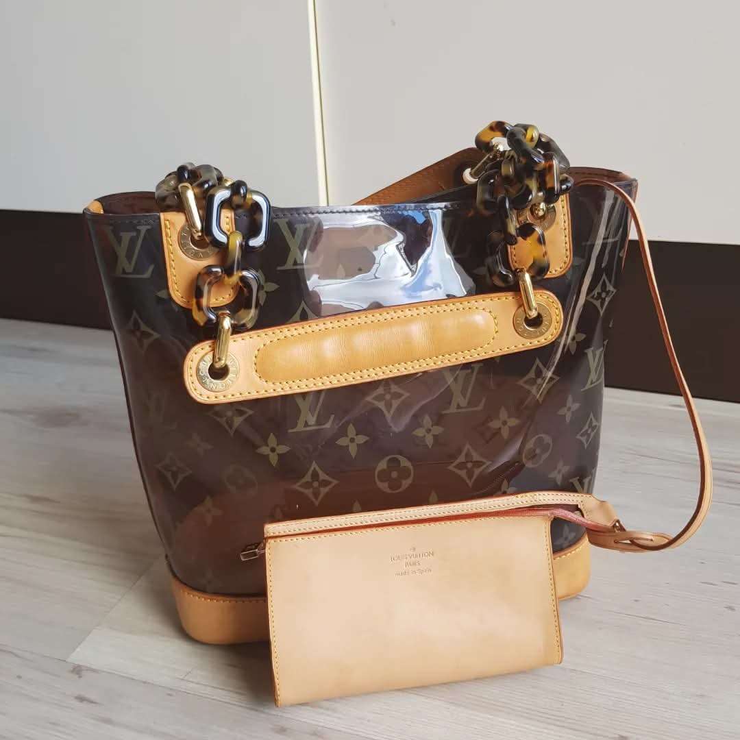 Louis Vuitton Ambre