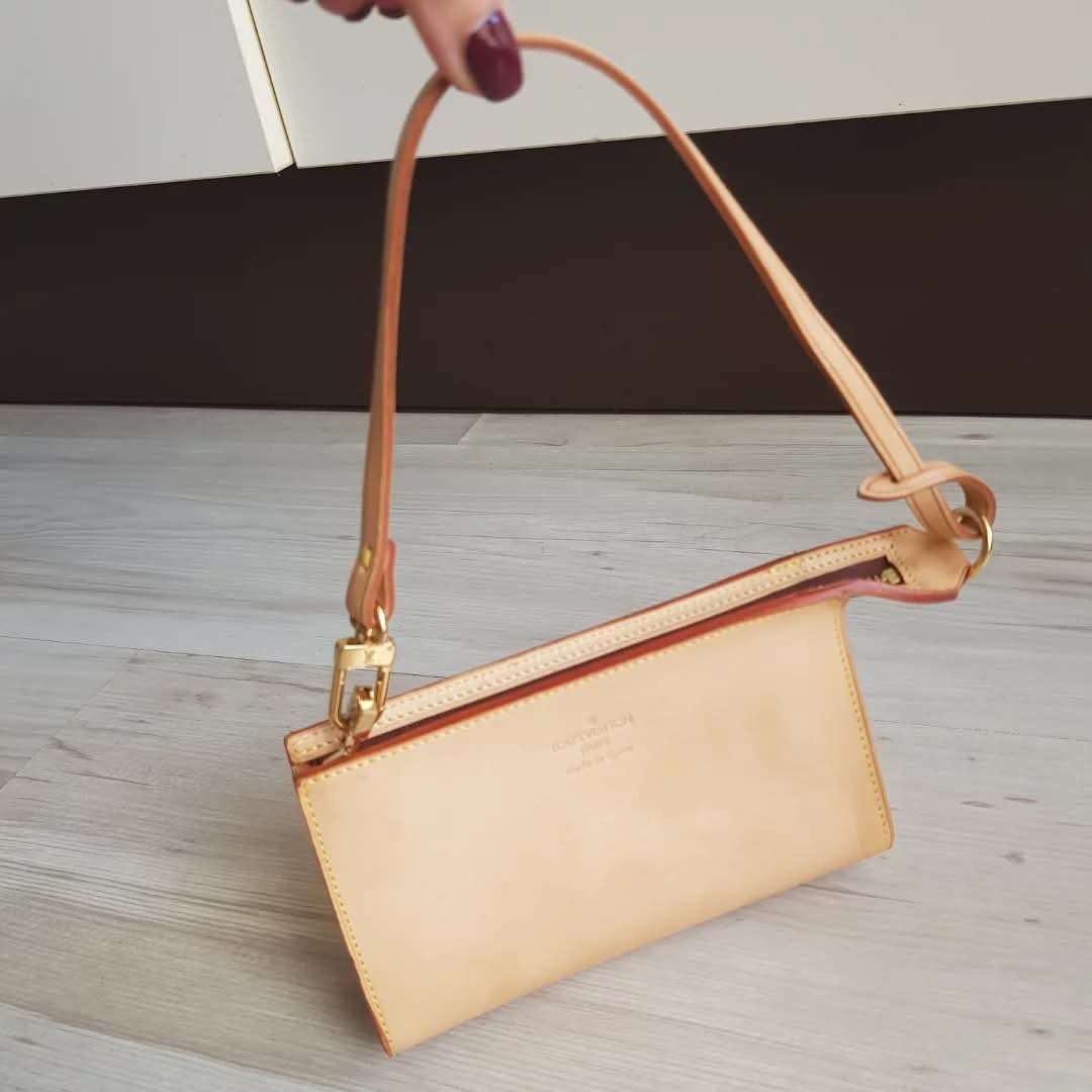 Louis Vuitton Ambre