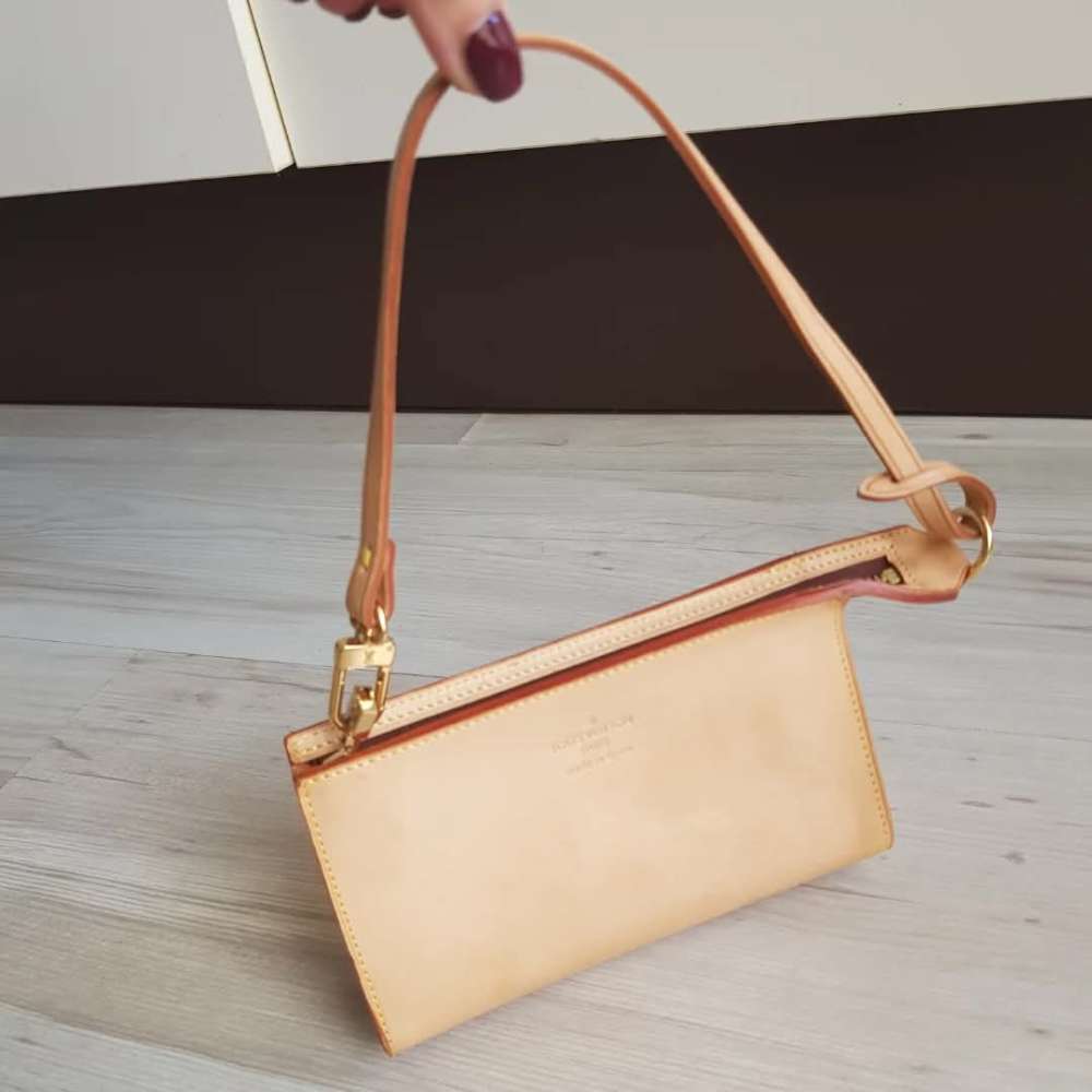 Louis Vuitton Ambre