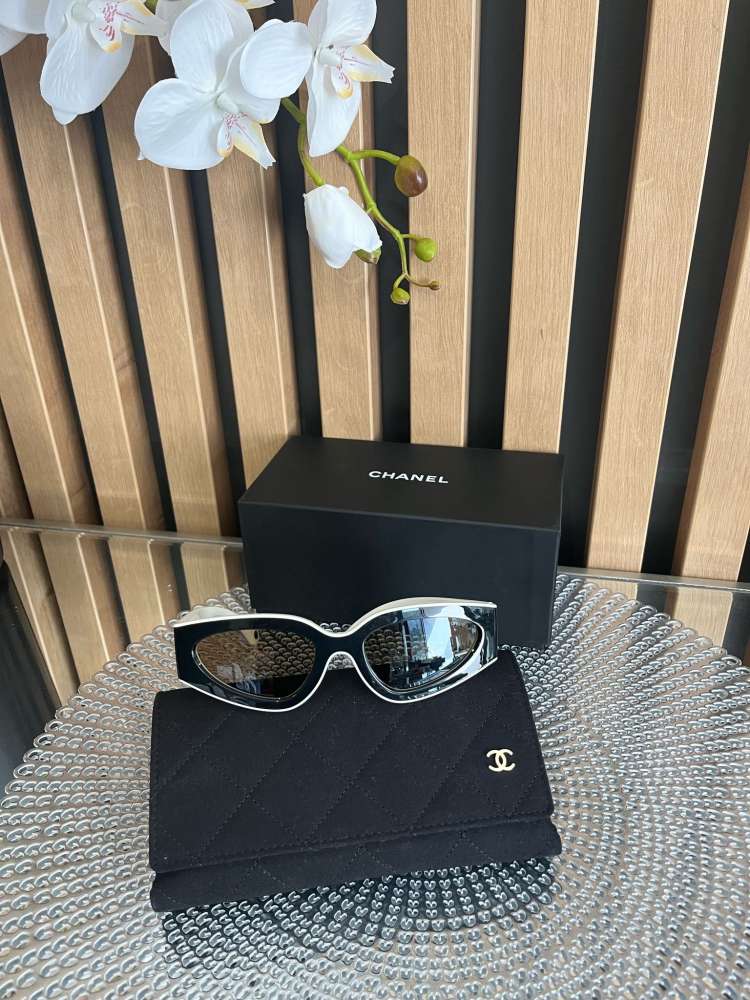 Chanel okuliare