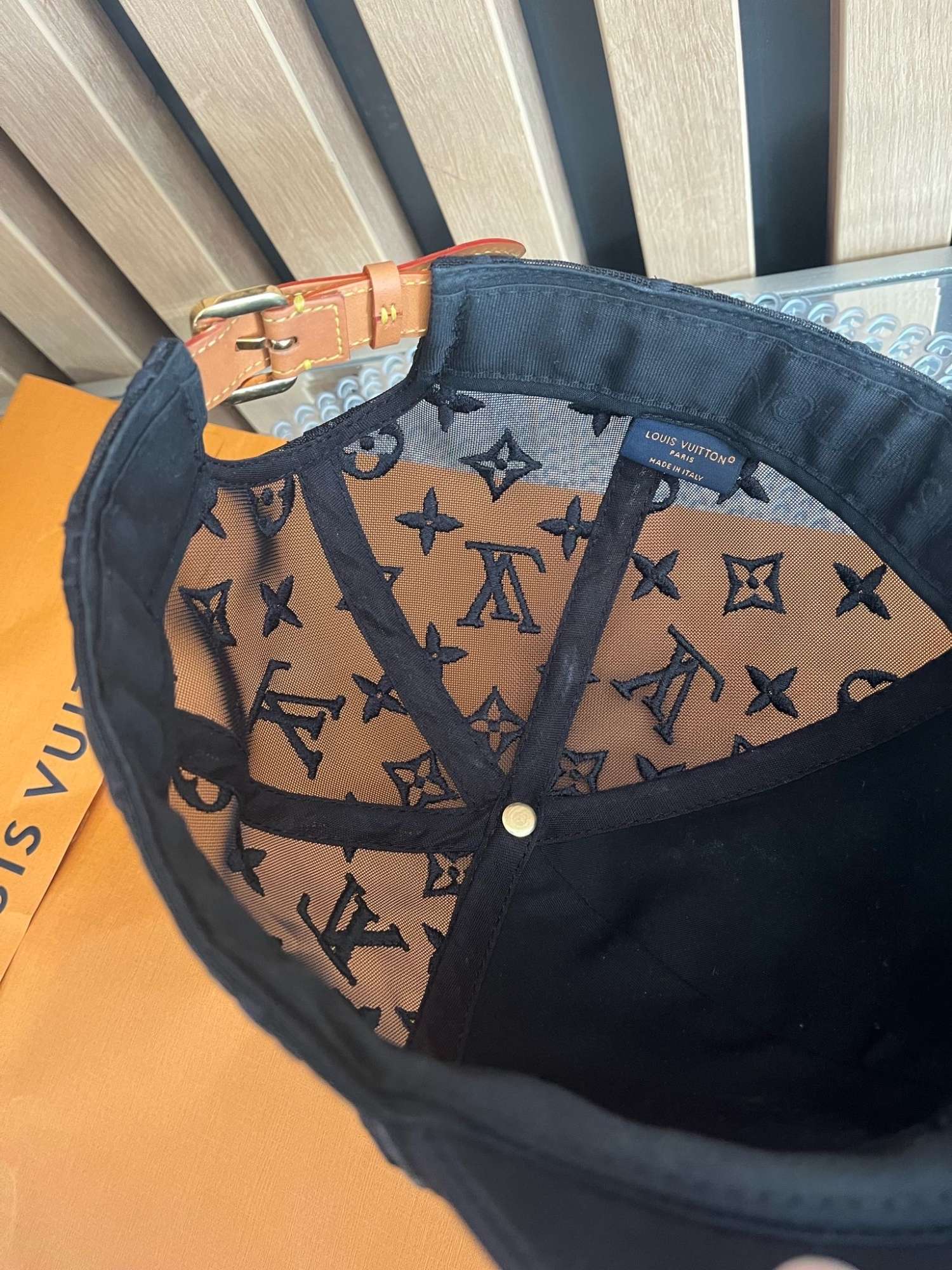 Louis Vuitton šiltovka