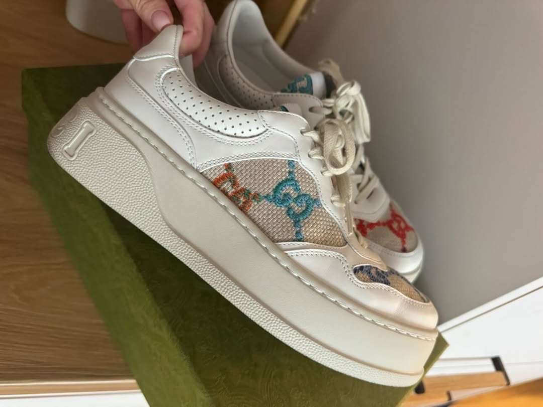 Gucci tenisky 38