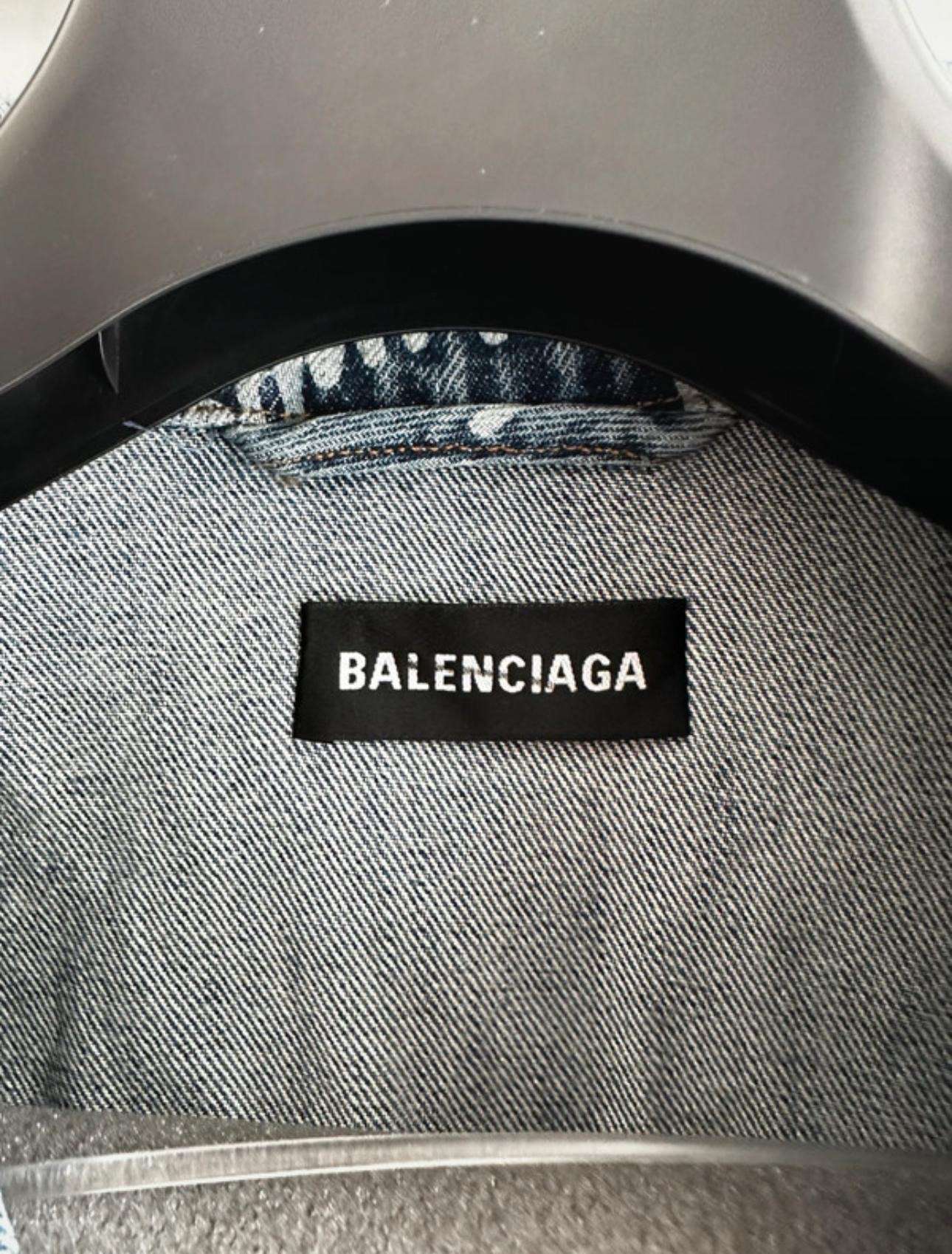 Balenicaga bunda