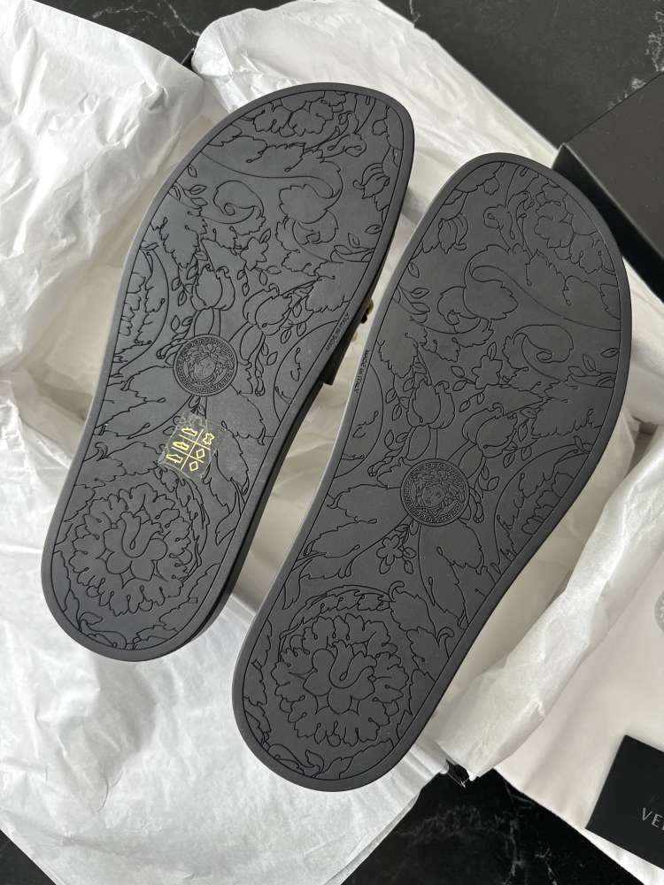 Versace slapky