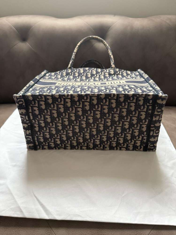 Dior tote bag