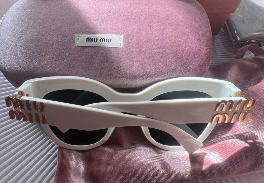 Slnečné okuliare Miu Miu