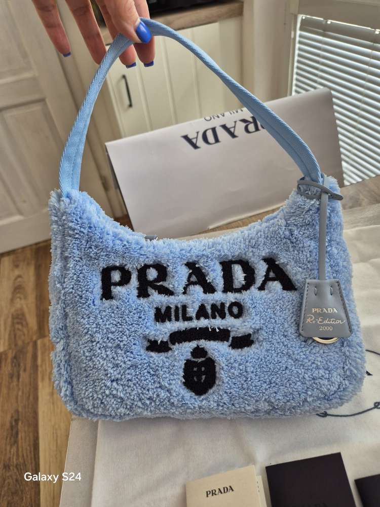 Prada kabelka