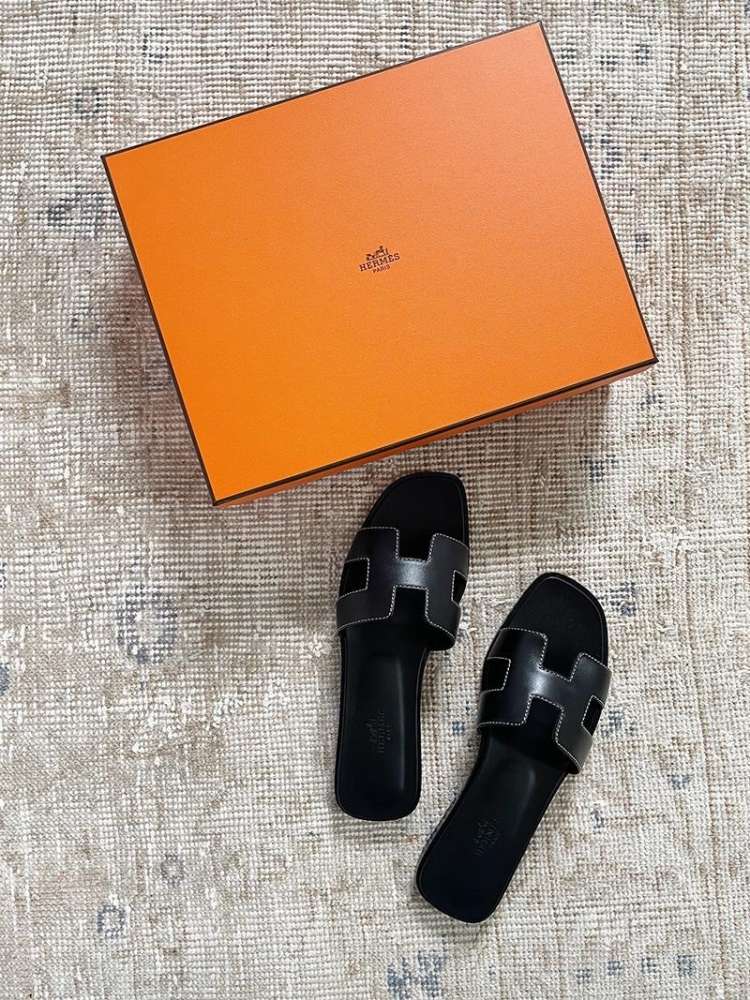 Hermes oran black
