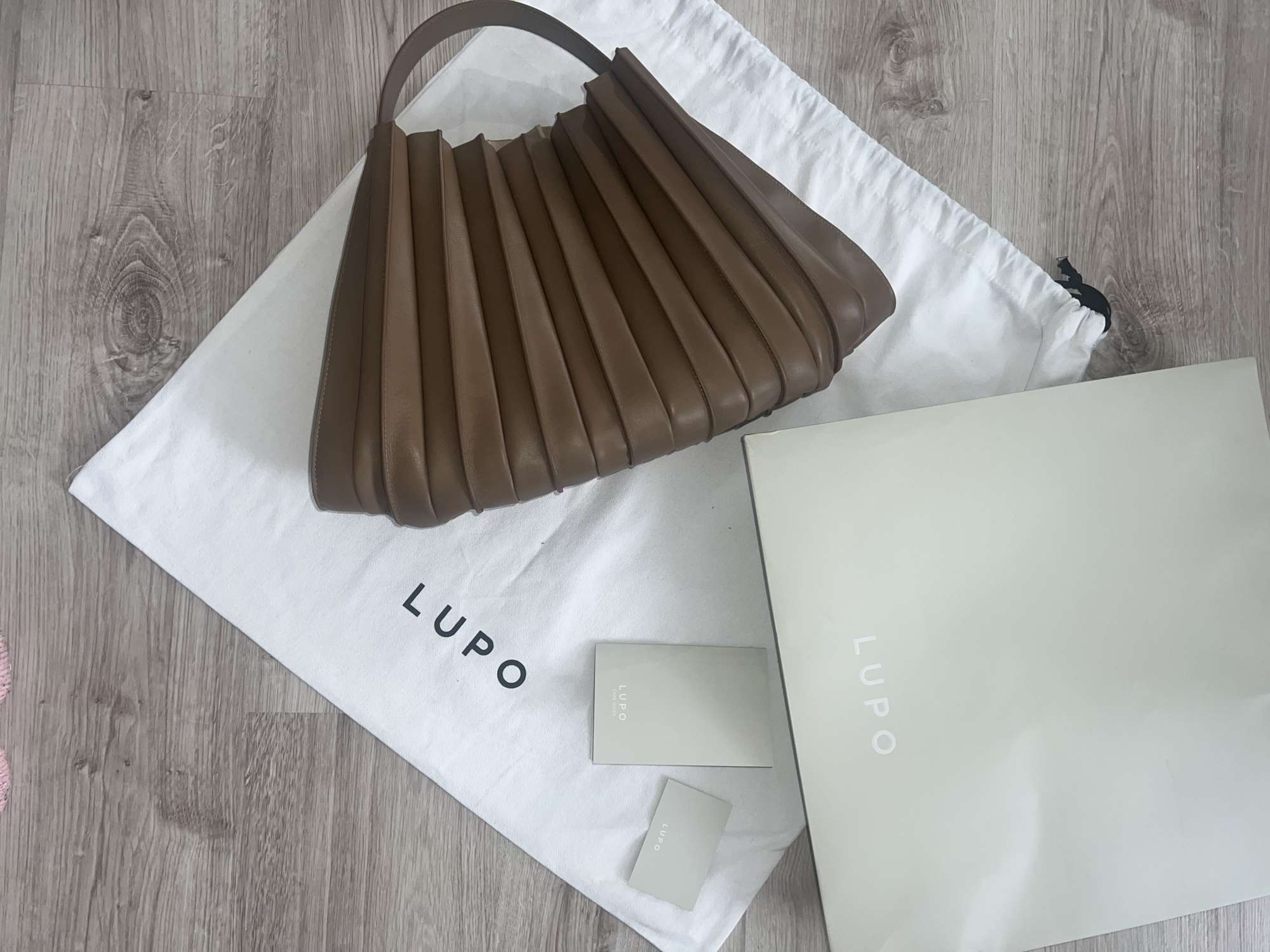 LUPO BARCELONA KABELKA