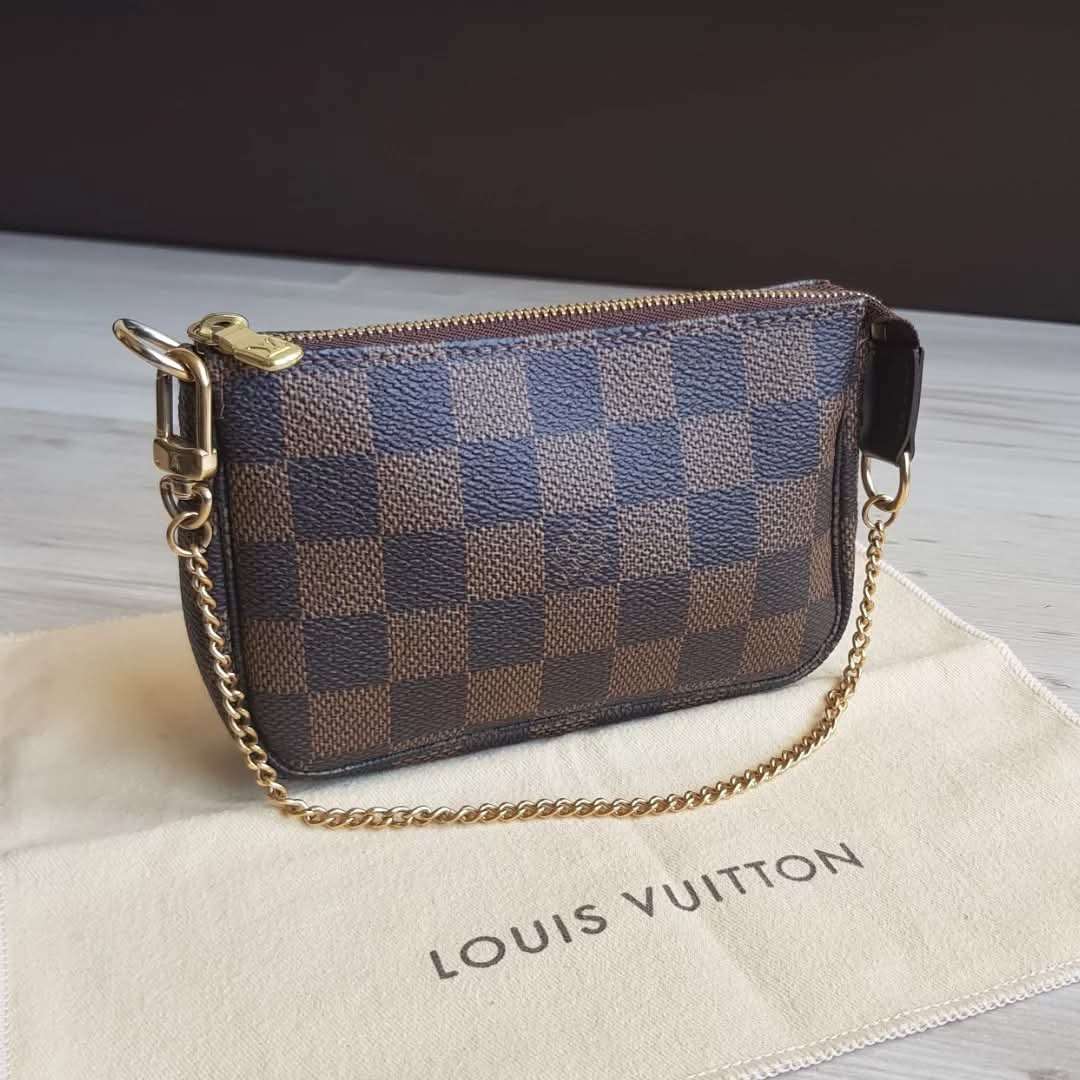 Louis Vuitton Mini Pochette